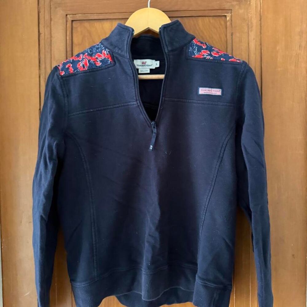 Vineyard vines navy blue quarter zip lobster print pullover